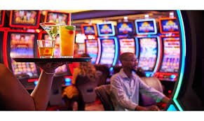 Platform lemehost menampilkan berbagai kategori permainan termasuk sportsbook, live dealer, dan slot games